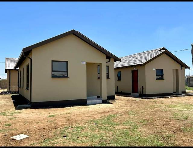 2 BEDROOM HOUSE FOR SALE IN WINDMILL PARK